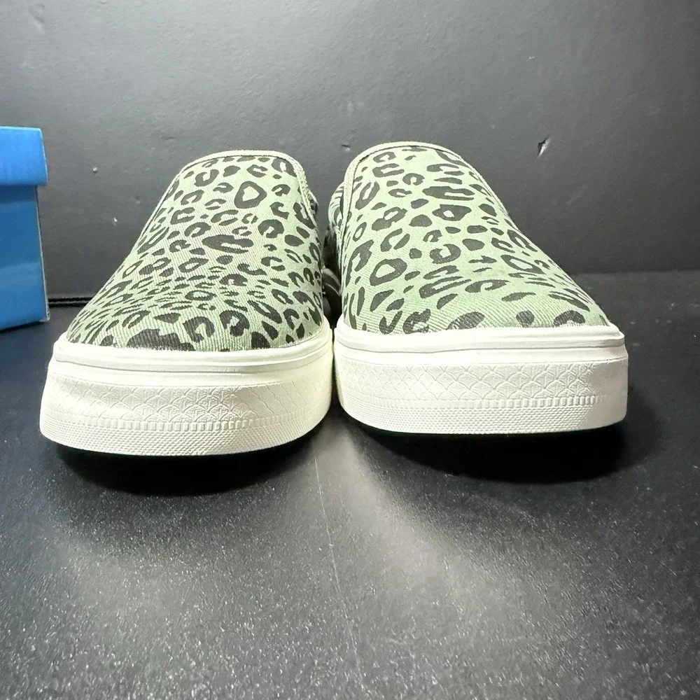 RipNDip Slip On Skate Shoes Womens Size‎ 7 Green Leopard Print Skateboard Casual